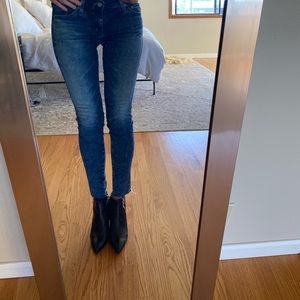 AG cropped super skinny size 24 jeans